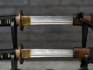 Katana model 4 S Rosewood Edition Naturalne Strukturalne Surowe drewno